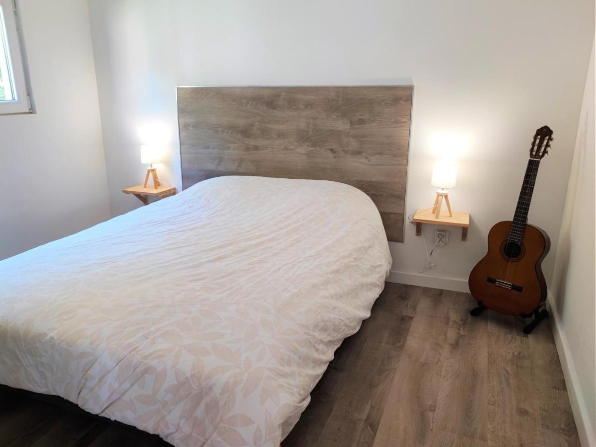 Maison T2 Proche Mer Jardin Spa Jacuzzi Et Parking سيكس-فور-لو-بلاج المظهر الخارجي الصورة